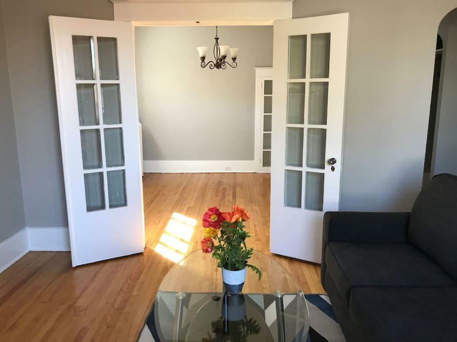 오타와 Bright, Clean, Private. In The Heart Of Downtown! Parking, Wi-Fi And Netflix Included 아파트 외부 사진
